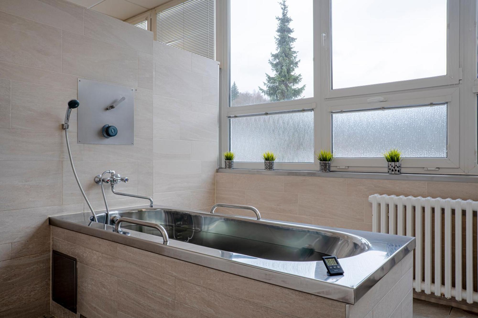 Hotel Behounek Jáchymov Dış mekan fotoğraf